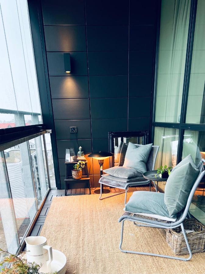 2x Bedroom Luxury With Amazing Views! Apartment